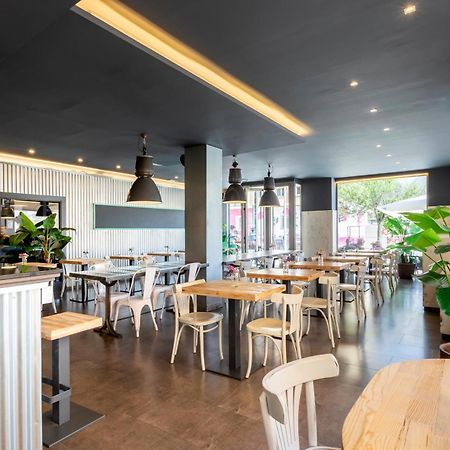 Suites Pamplona Plaza ภายนอก รูปภาพ