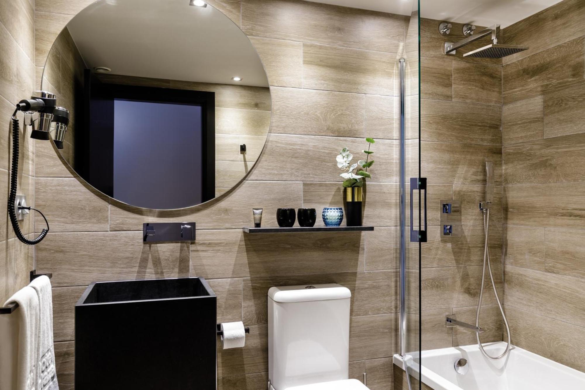 Suites Pamplona Plaza ภายนอก รูปภาพ